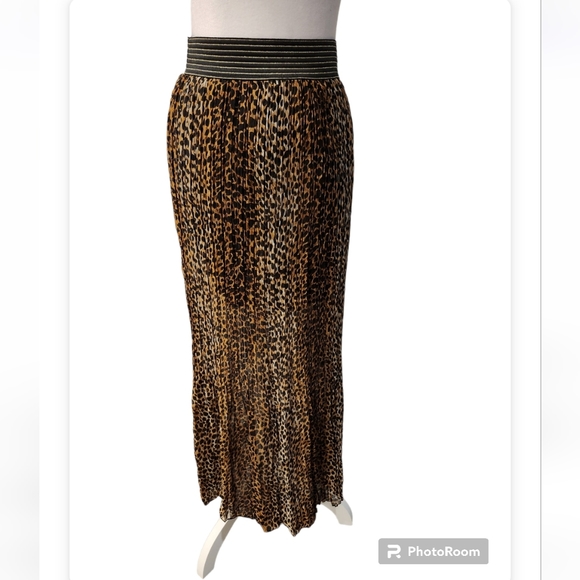 Maxi Pleated Animal Print Chiffon Slip On Skirt - Picture 1 of 5